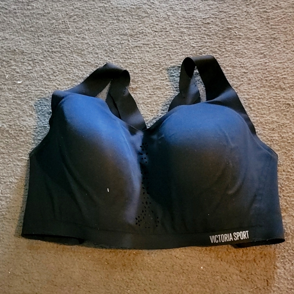 Victoria secret Sports bra 36 DDD WORN ONCE